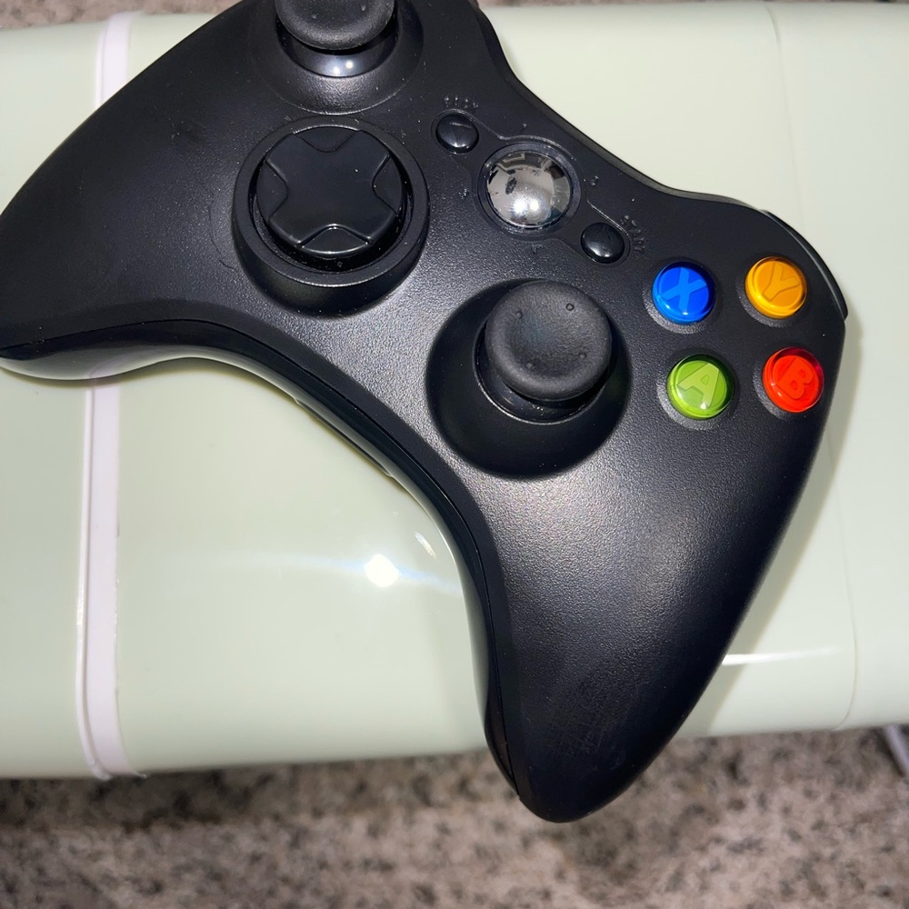 Wireless Black Gaming Controller